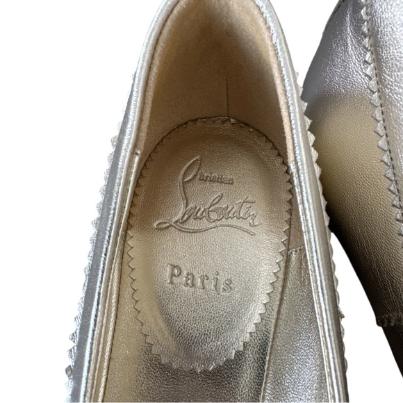 Christian Louboutin Mamadrague Metallic Flats in Gold Size 38 Never Worn - Picture 6 of 6